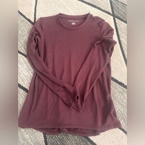 American Eagle Maroon crew neck l/s xs